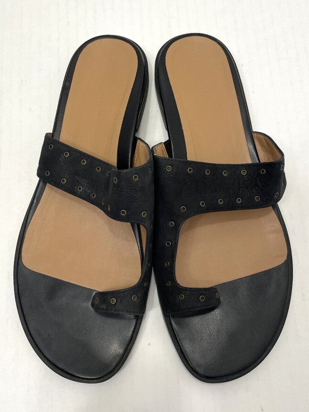 Vionic Sandals Black Leather Women 10 Lupita Toe Loop Asymmetric Flat Eyelet